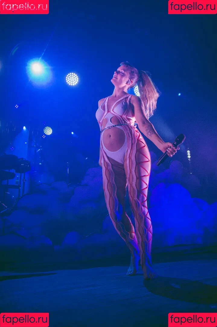 Tove Lo Onlyfans Photo Gallery 
