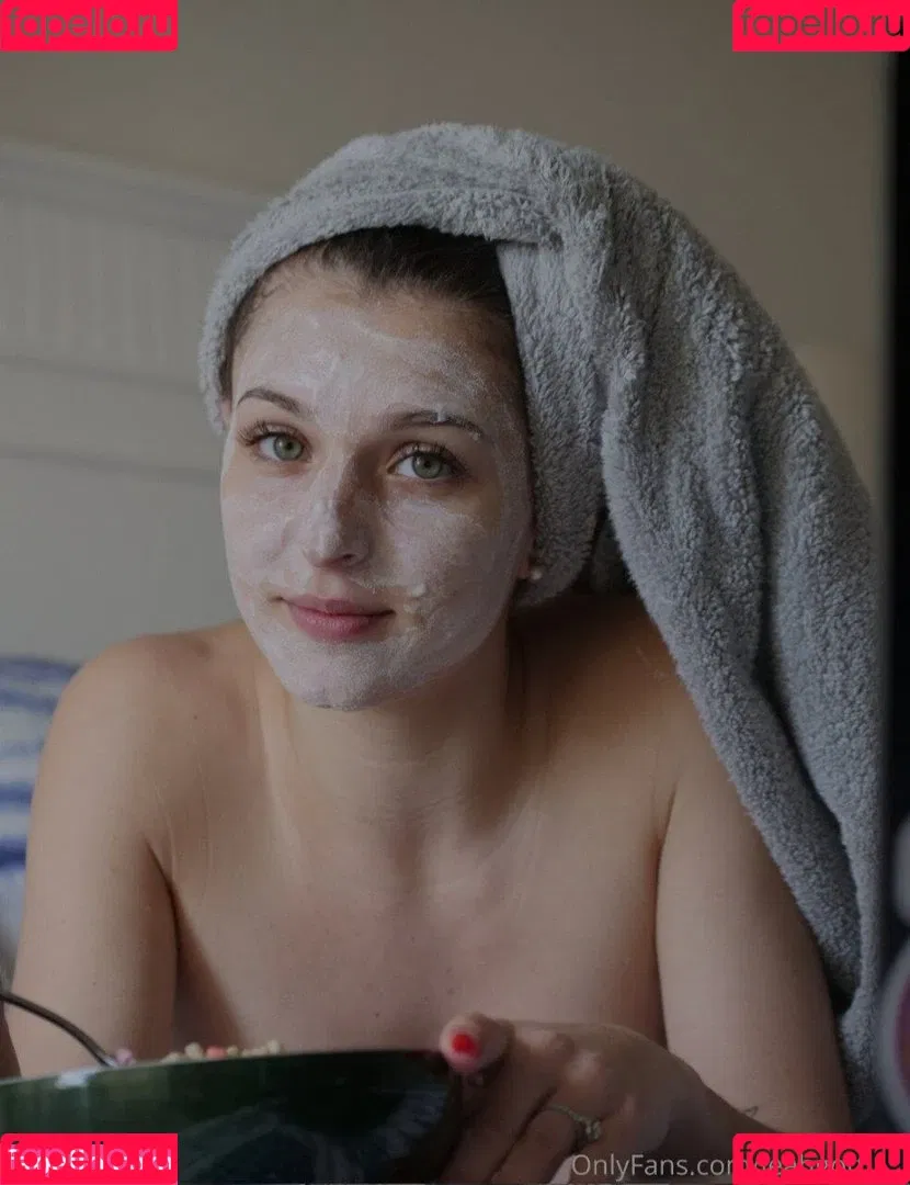 Leah Gotti Onlyfans Photo Gallery 