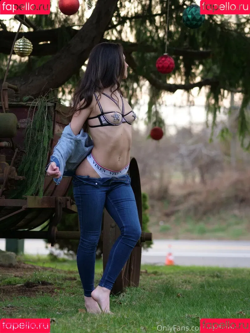 Leah Gotti Onlyfans Photo Gallery 