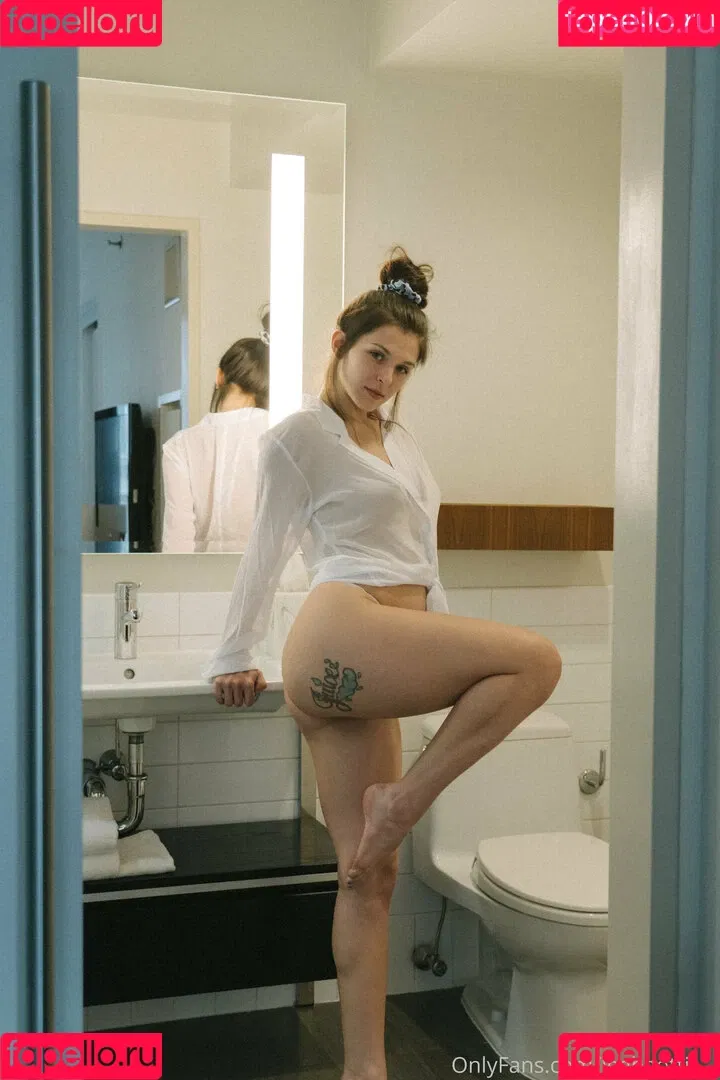 Leah Gotti Onlyfans Photo Gallery 