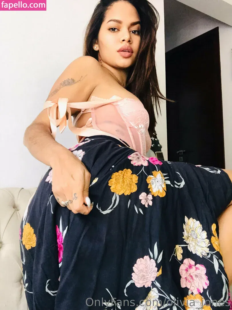 sofia_jones2 Onlyfans Photo Gallery 