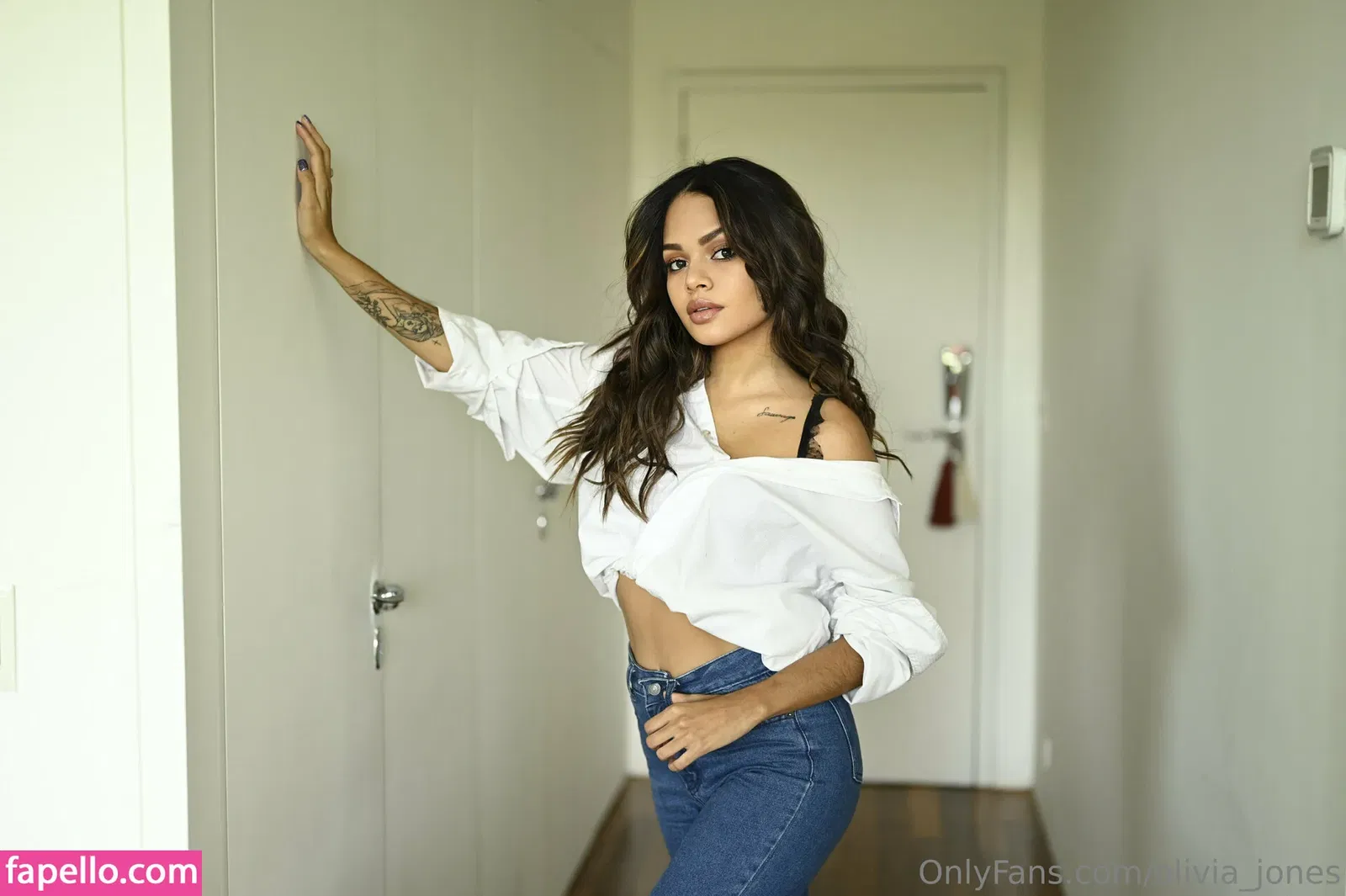 sofia_jones2 Onlyfans Photo Gallery 