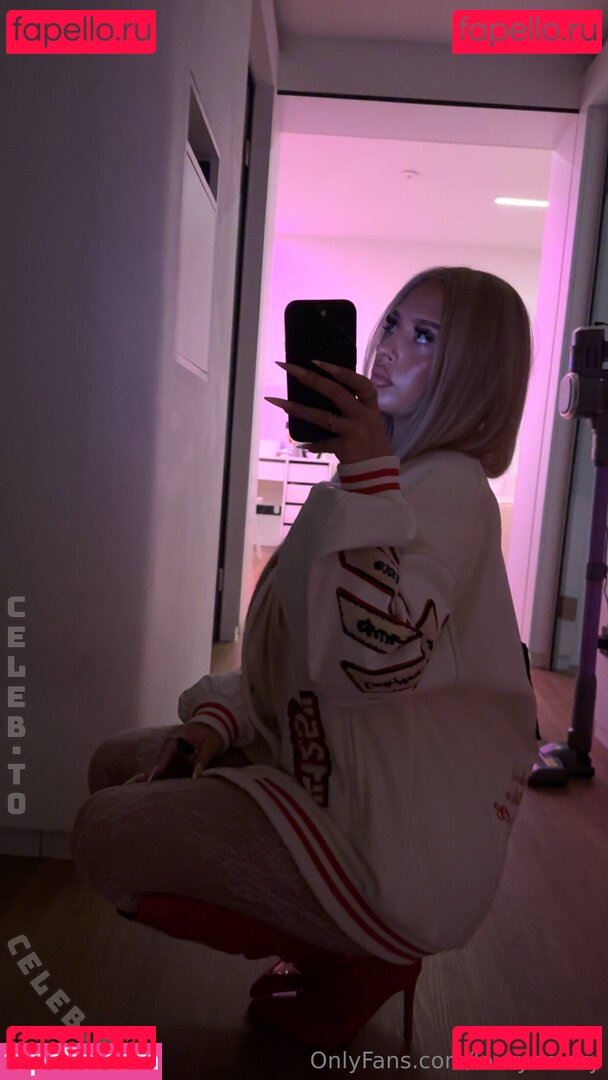 louryamory Nude Onlyfans Photo 28
