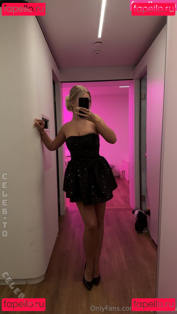 louryamory Nude Onlyfans Photo 25