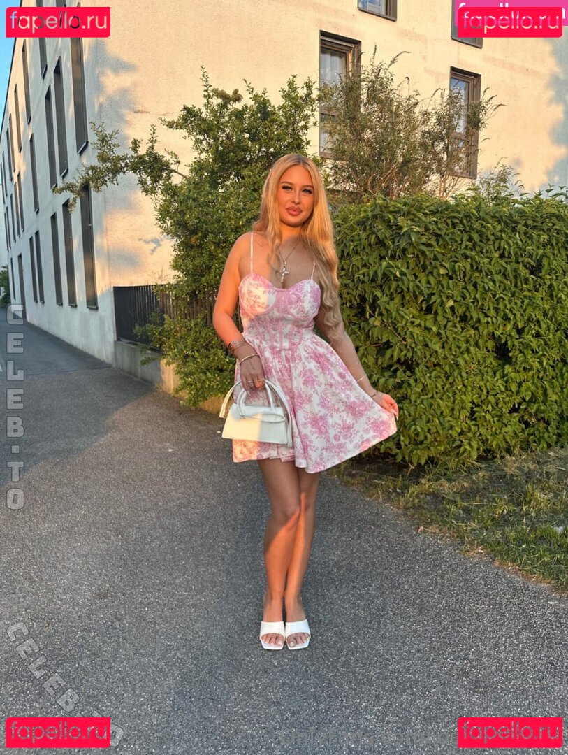 louryamory Nude Onlyfans Photo 20