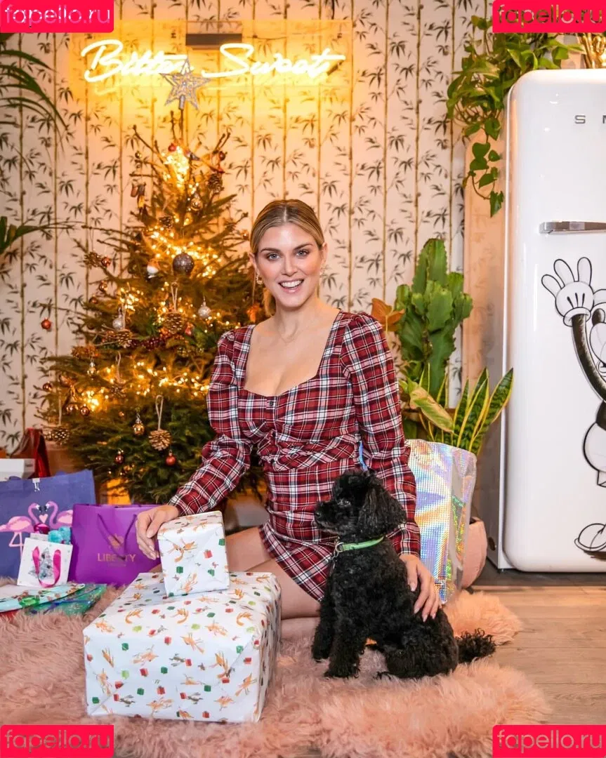 Ashley James Onlyfans Photo Gallery 