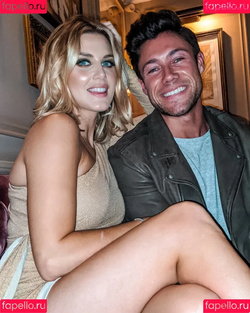 Ashley James Onlyfans Photo Gallery 