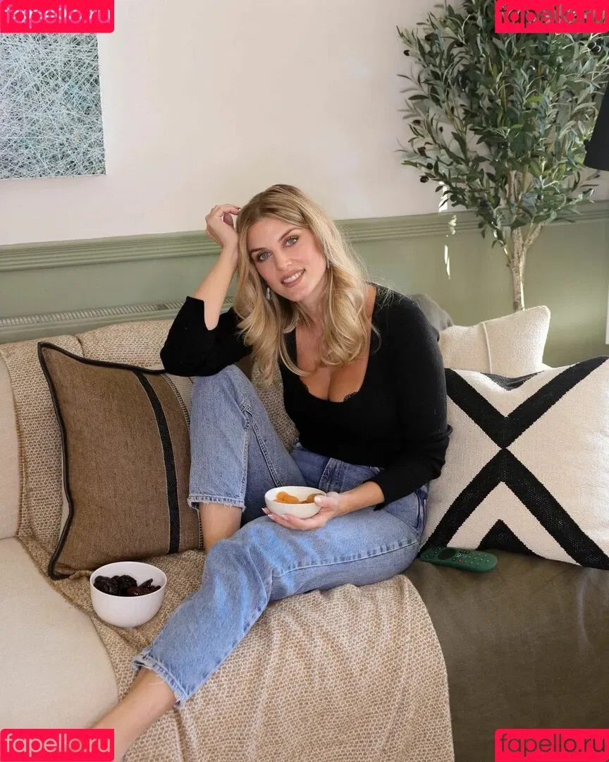 Ashley James Onlyfans Photo Gallery 