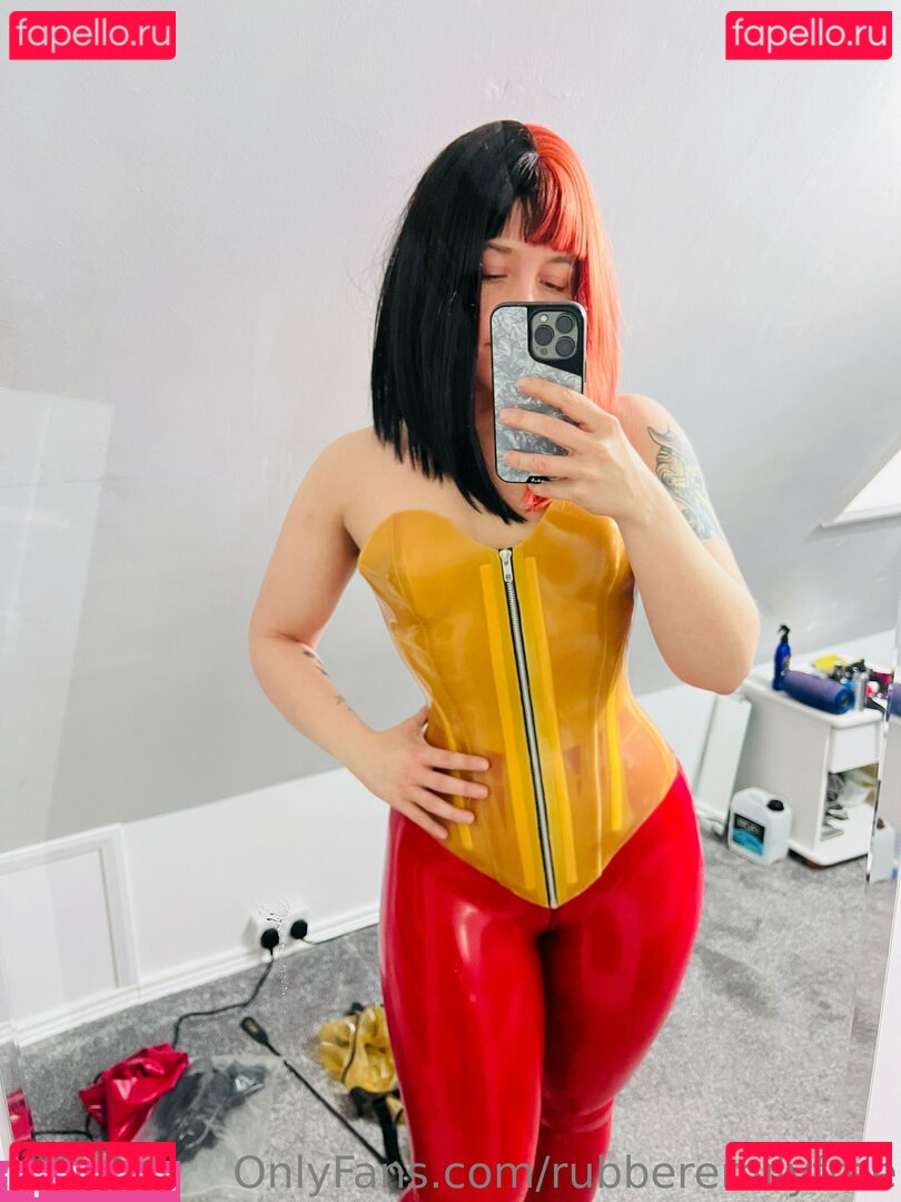 rubberemilyfree Nude Onlyfans Photo 13