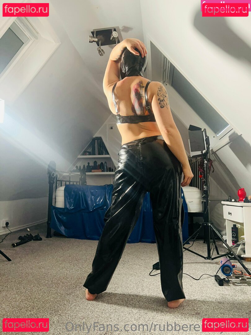 rubberemilyfree Nude Onlyfans Photo 9