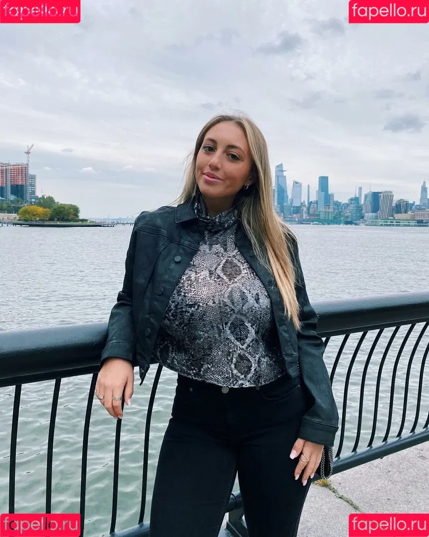 Sabrina Romana Onlyfans Photo Gallery 