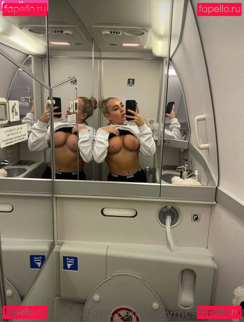 Emily McCarthy Nude Onlyfans Photo 32