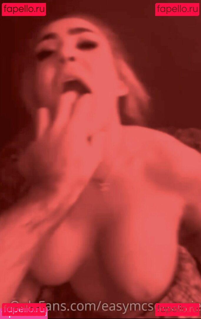 Emily McCarthy Nude Onlyfans Photo 28