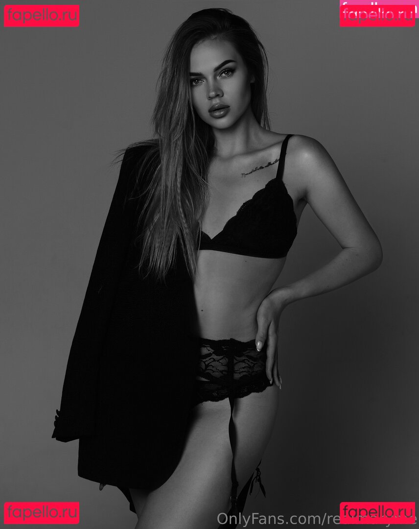realmaryme Nude Onlyfans Photo 4