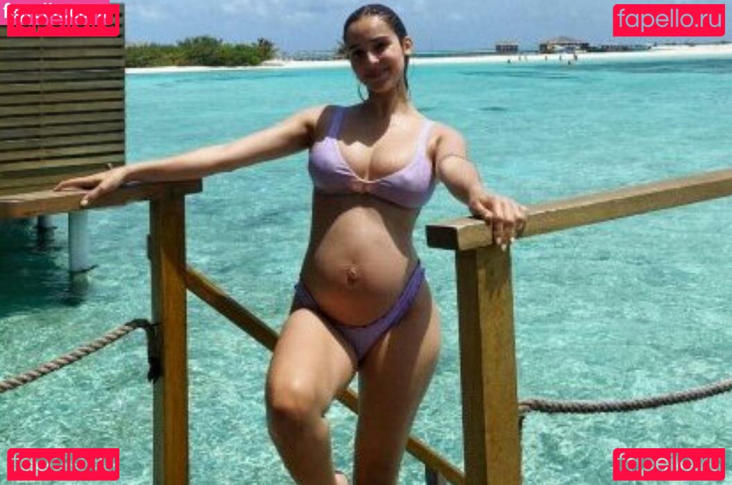 Angie Costa Nude Onlyfans Photo 10