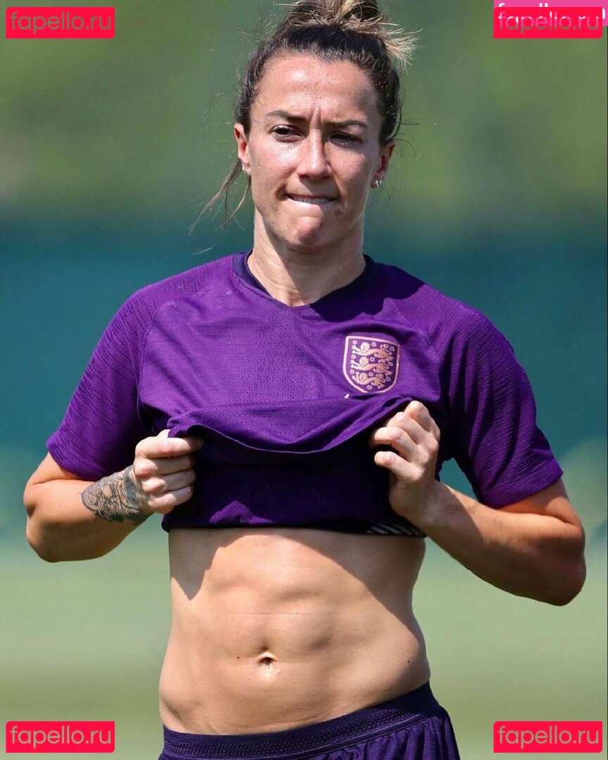 Lucy Bronze Nude Onlyfans Photo 10