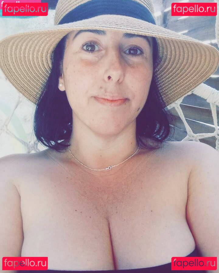 Julie Bianca Nude Onlyfans Photo 10