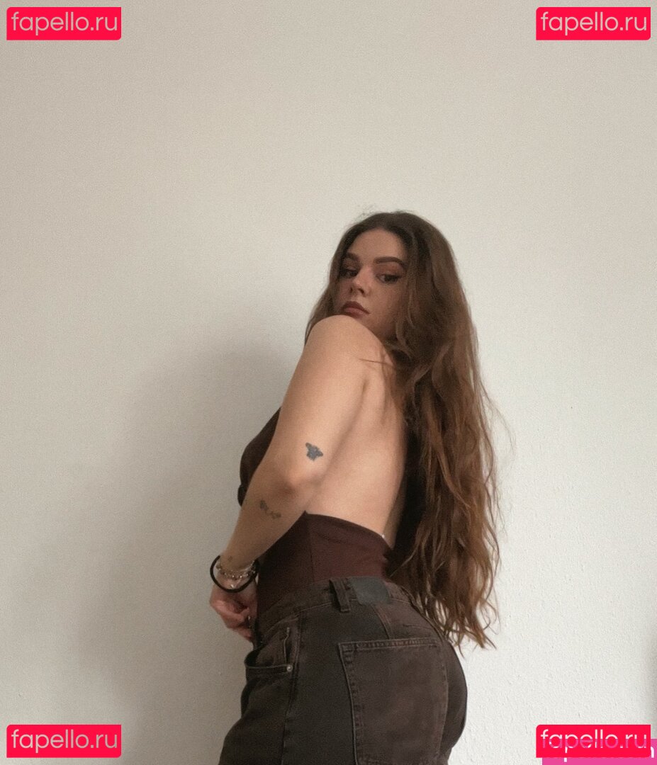 Emi Rhea Nude Onlyfans Photo 15