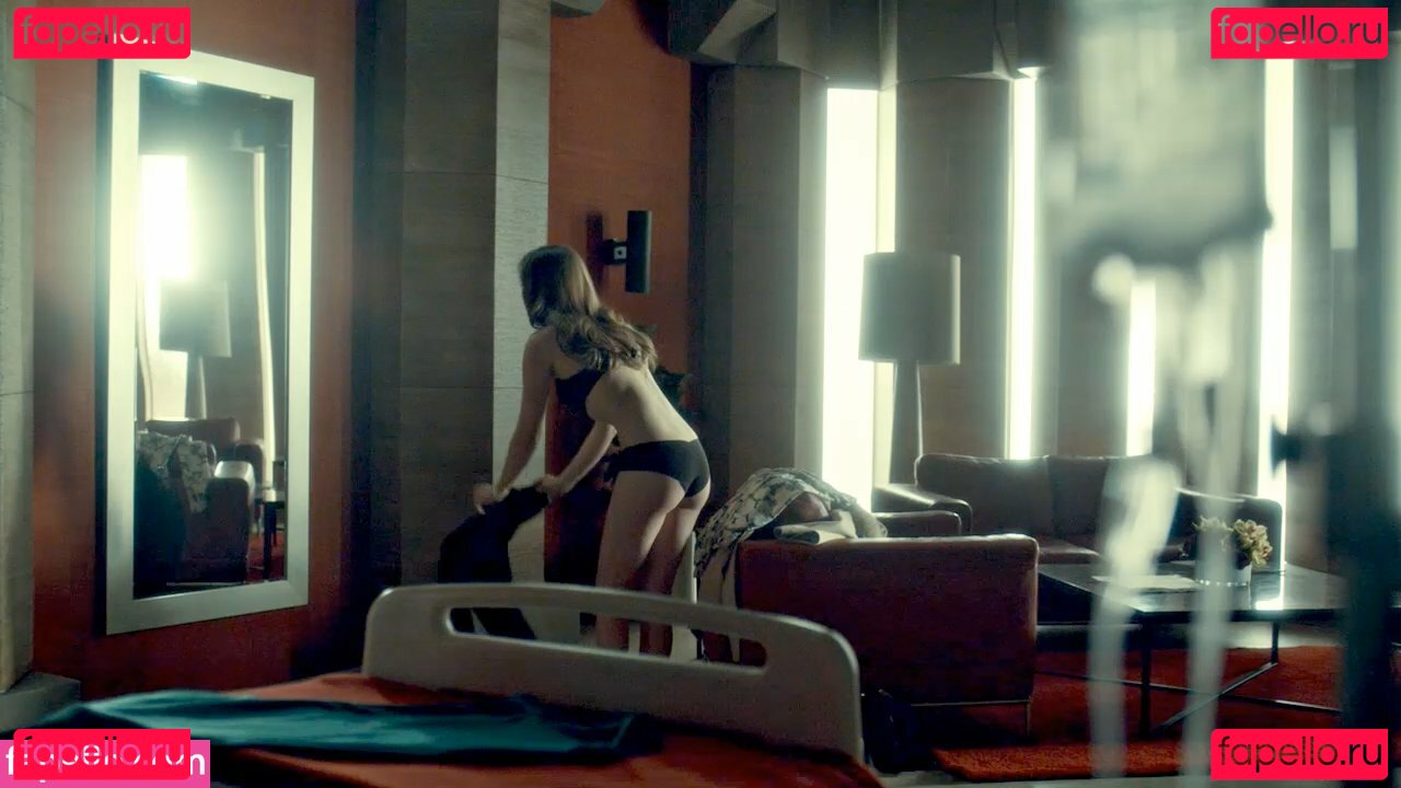 Katharine Isabelle Nude Onlyfans Photo 14