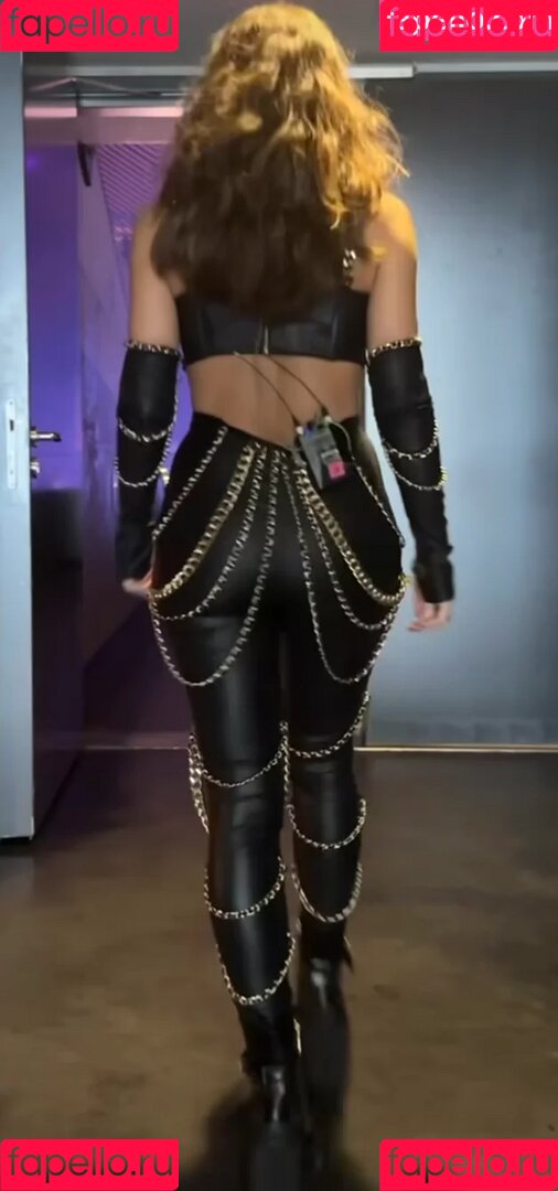 Vanessa Mai Onlyfans Photo Gallery 