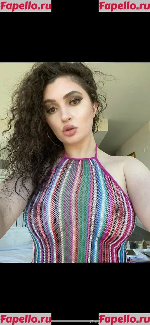 Valentina Jade Onlyfans Photo Gallery 