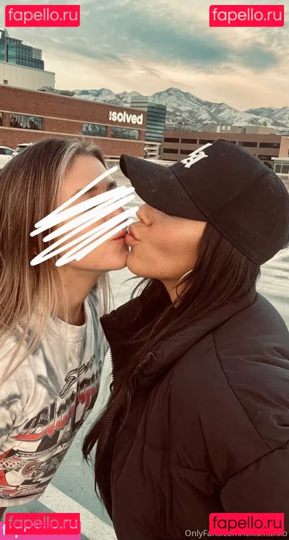 notlexismith Onlyfans Photo Gallery 