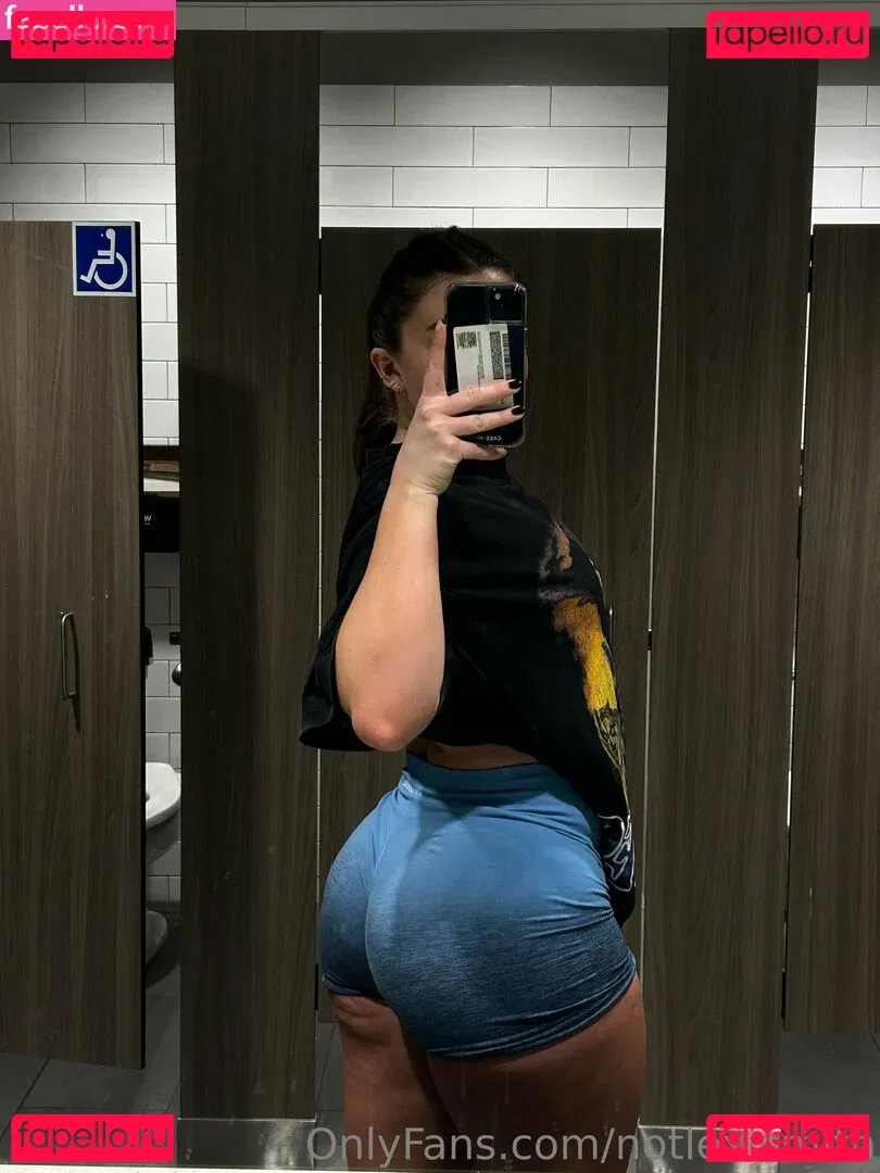 notlexismith Onlyfans Photo Gallery 