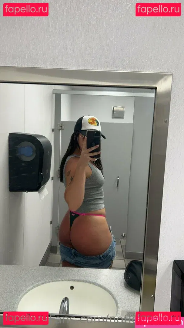 notlexismith Onlyfans Photo Gallery 