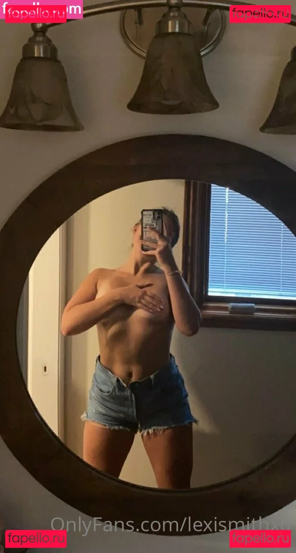 notlexismith Onlyfans Photo Gallery 