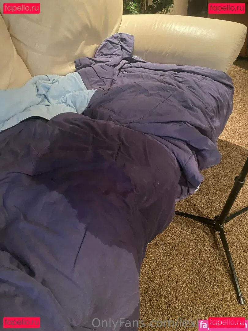 notlexismith Onlyfans Photo Gallery 