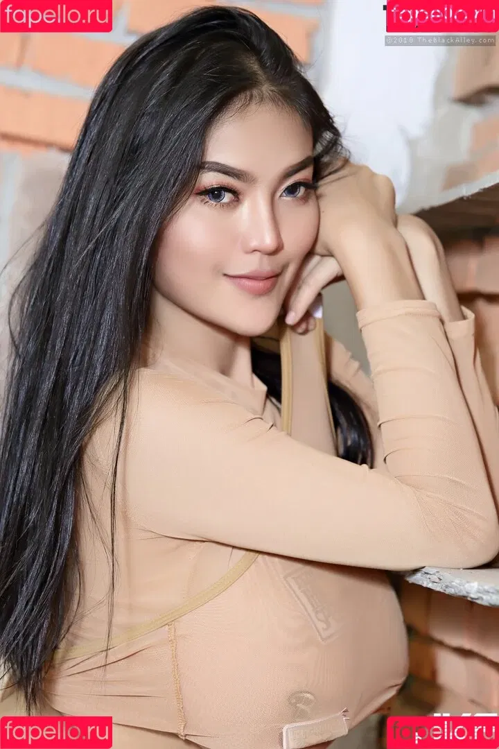 Faii Orapun Onlyfans Photo Gallery 