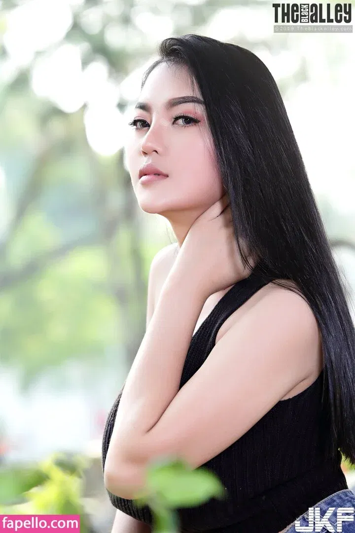 Faii Orapun Onlyfans Photo Gallery 