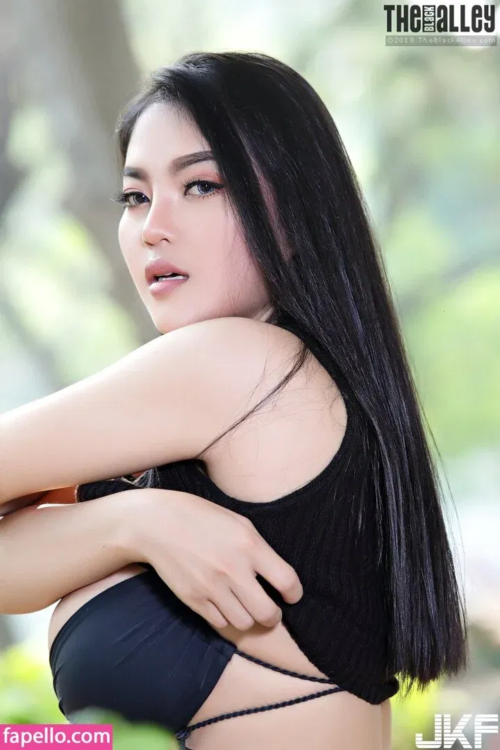 Faii Orapun Onlyfans Photo Gallery 