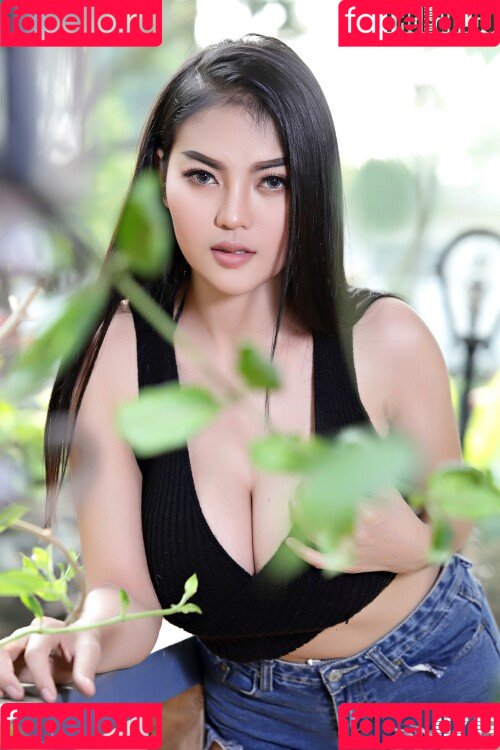 Faii Orapun Onlyfans Photo Gallery 