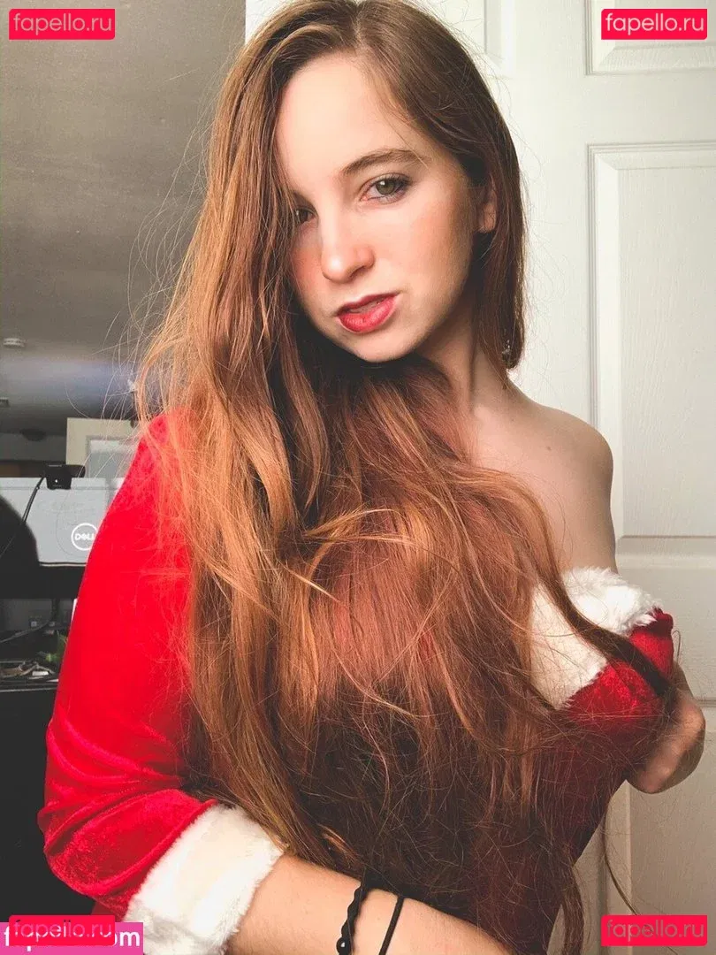 Avrora_sg Onlyfans Photo Gallery 