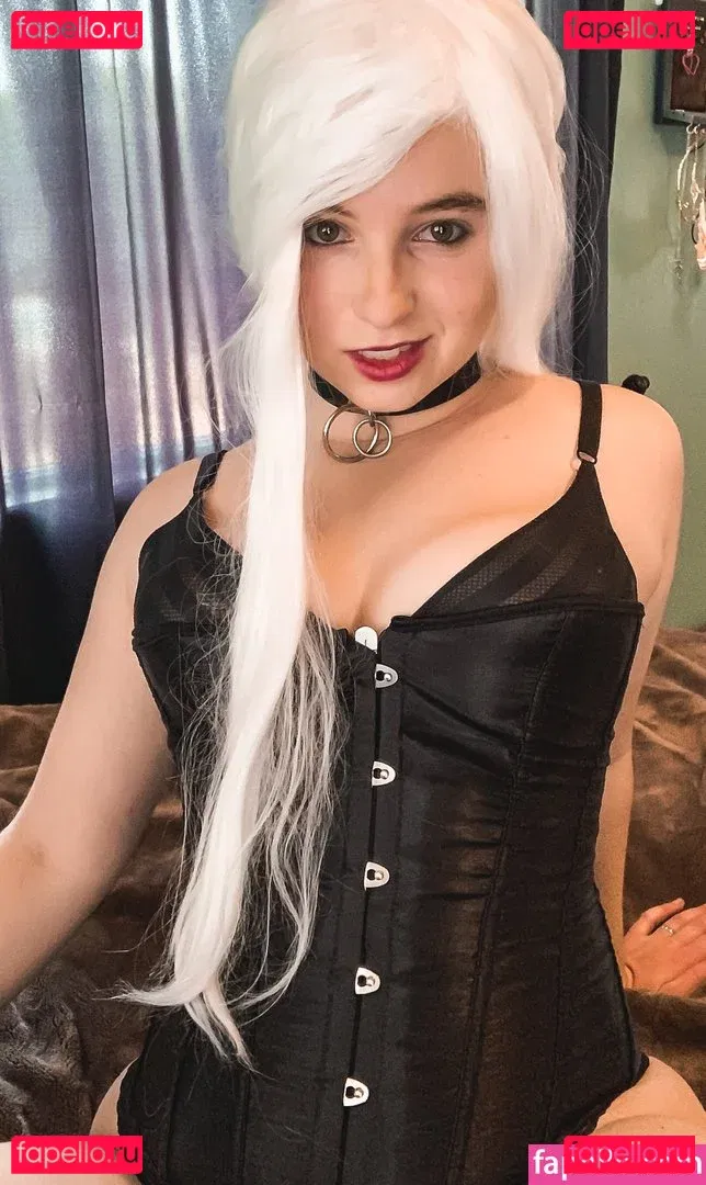 Avrora_sg Onlyfans Photo Gallery 