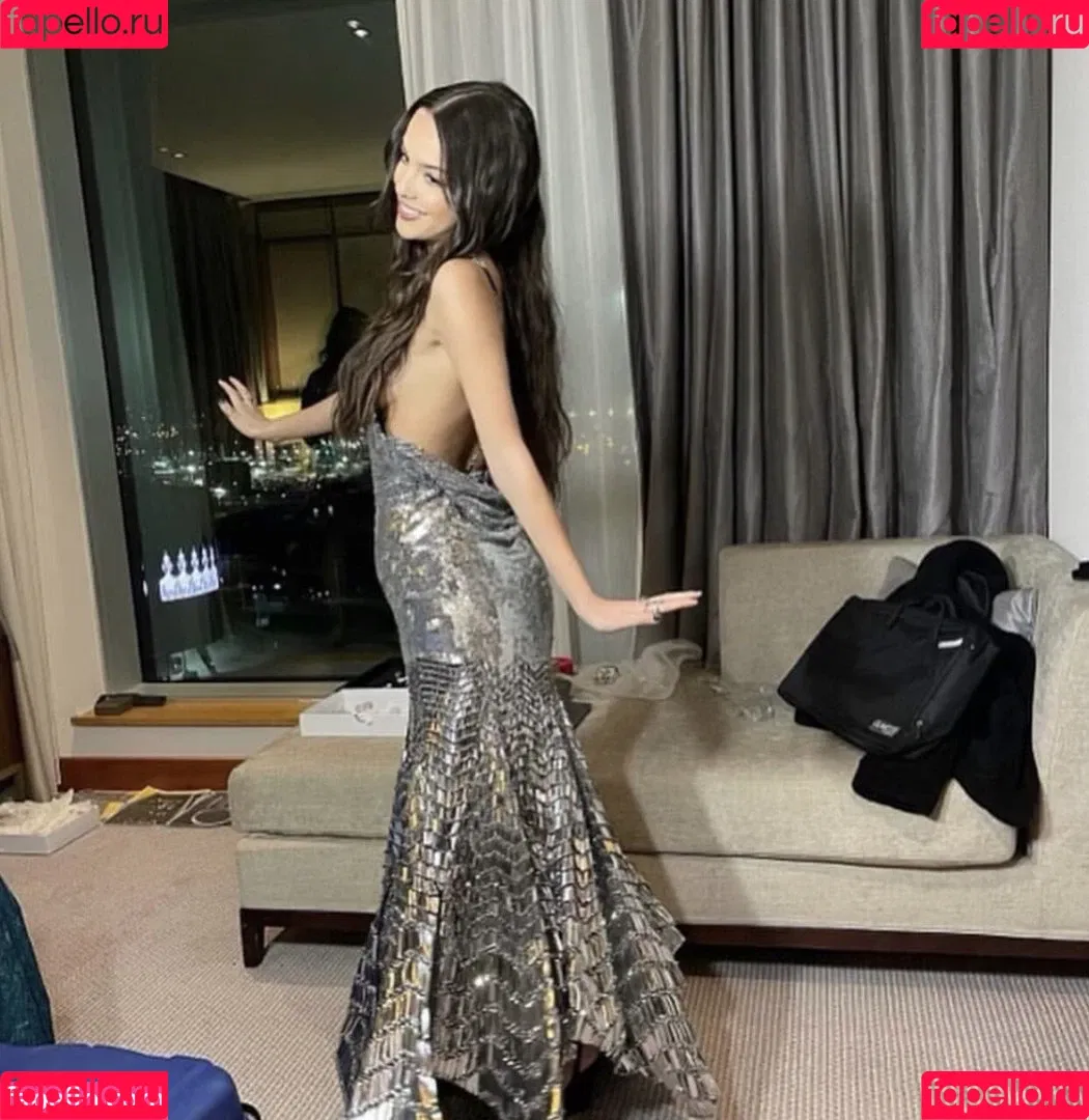 Olivia Rodrigo Onlyfans Photo Gallery 