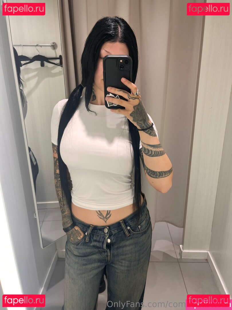 composeryfree Nude Onlyfans Photo 23