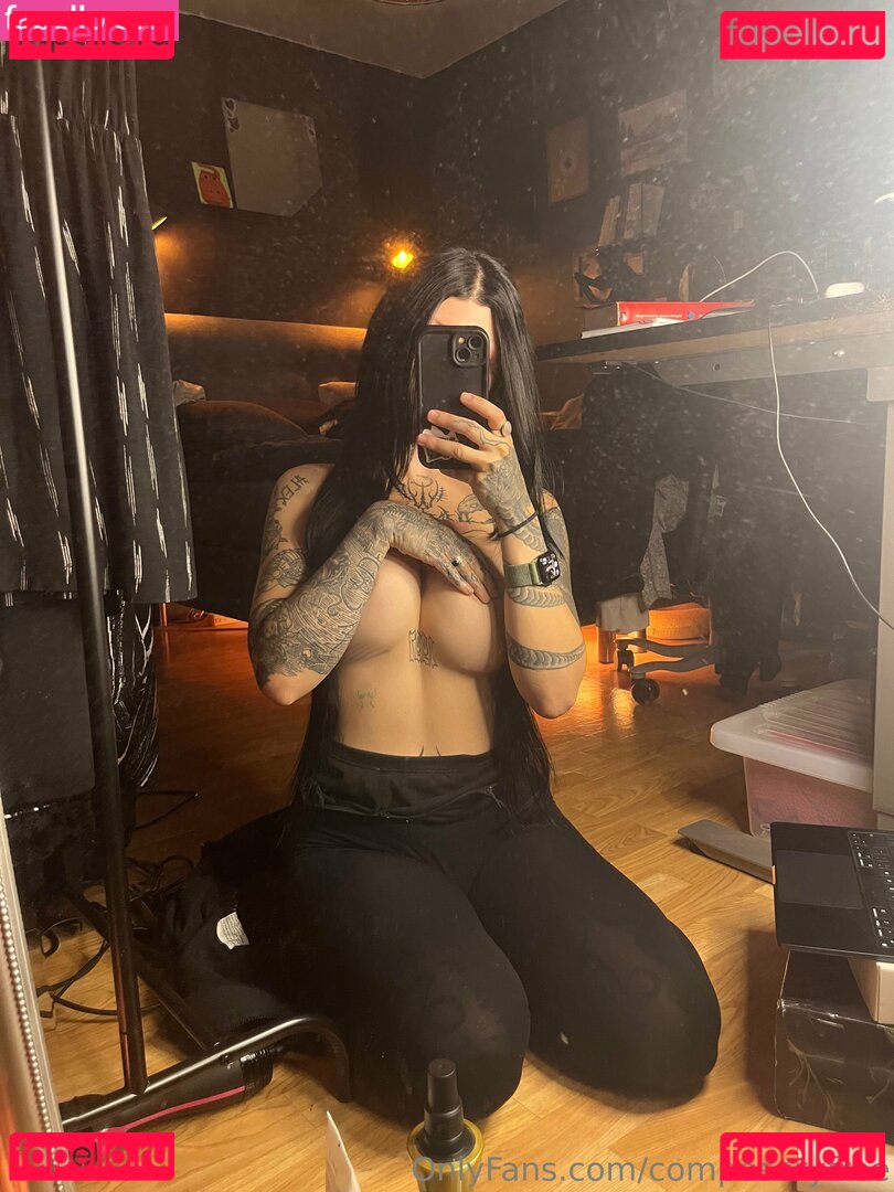 composeryfree Nude Onlyfans Photo 19
