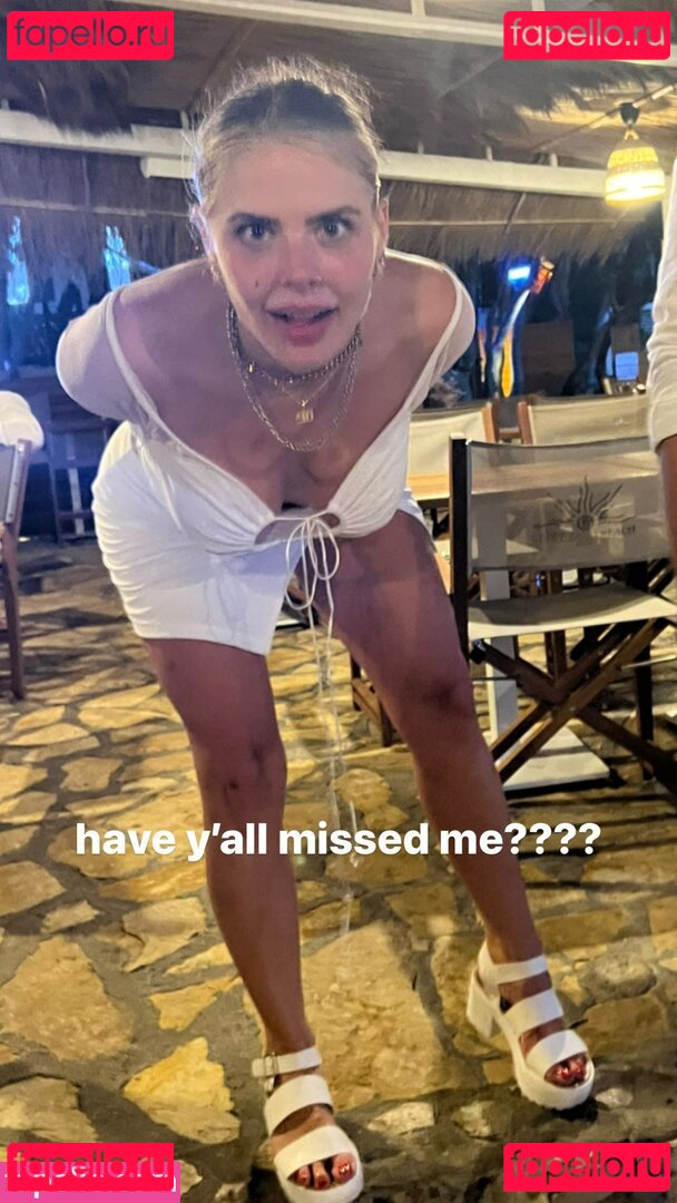 Elena Davies Nude Onlyfans Photo 14