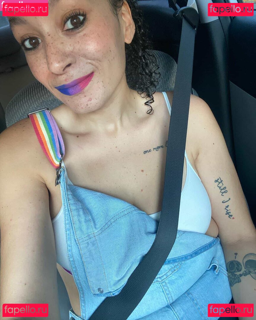 b_inwonderland Onlyfans Photo Gallery 