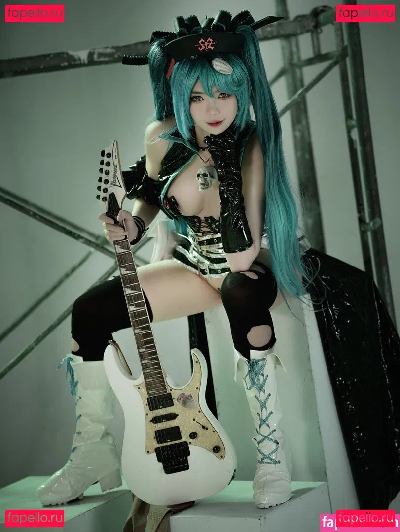 ZinieQ Onlyfans Photo Gallery 