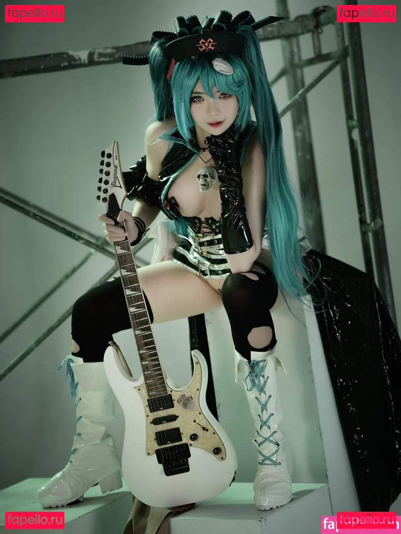 ZinieQ Onlyfans Photo Gallery 