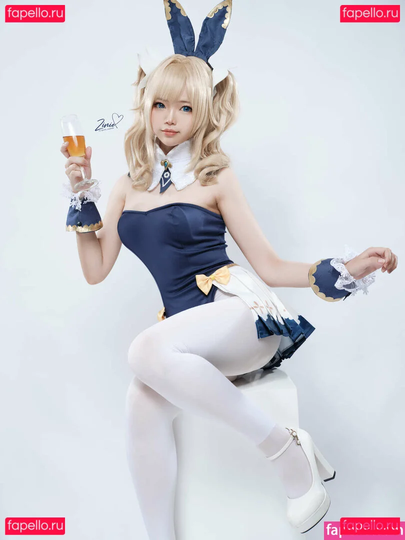 ZinieQ Onlyfans Photo Gallery 