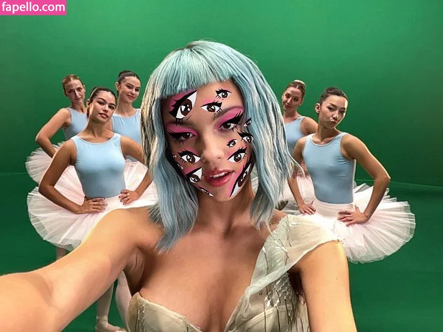 Olivia Rodrigo Onlyfans Photo Gallery 