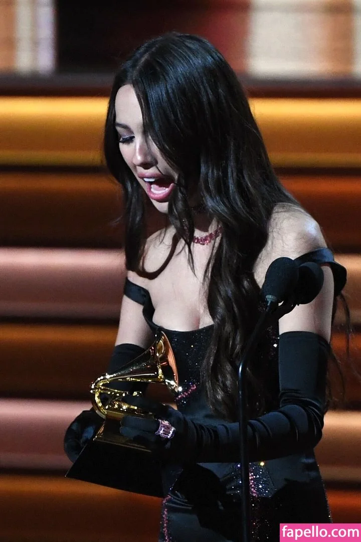 Olivia Rodrigo Onlyfans Photo Gallery 