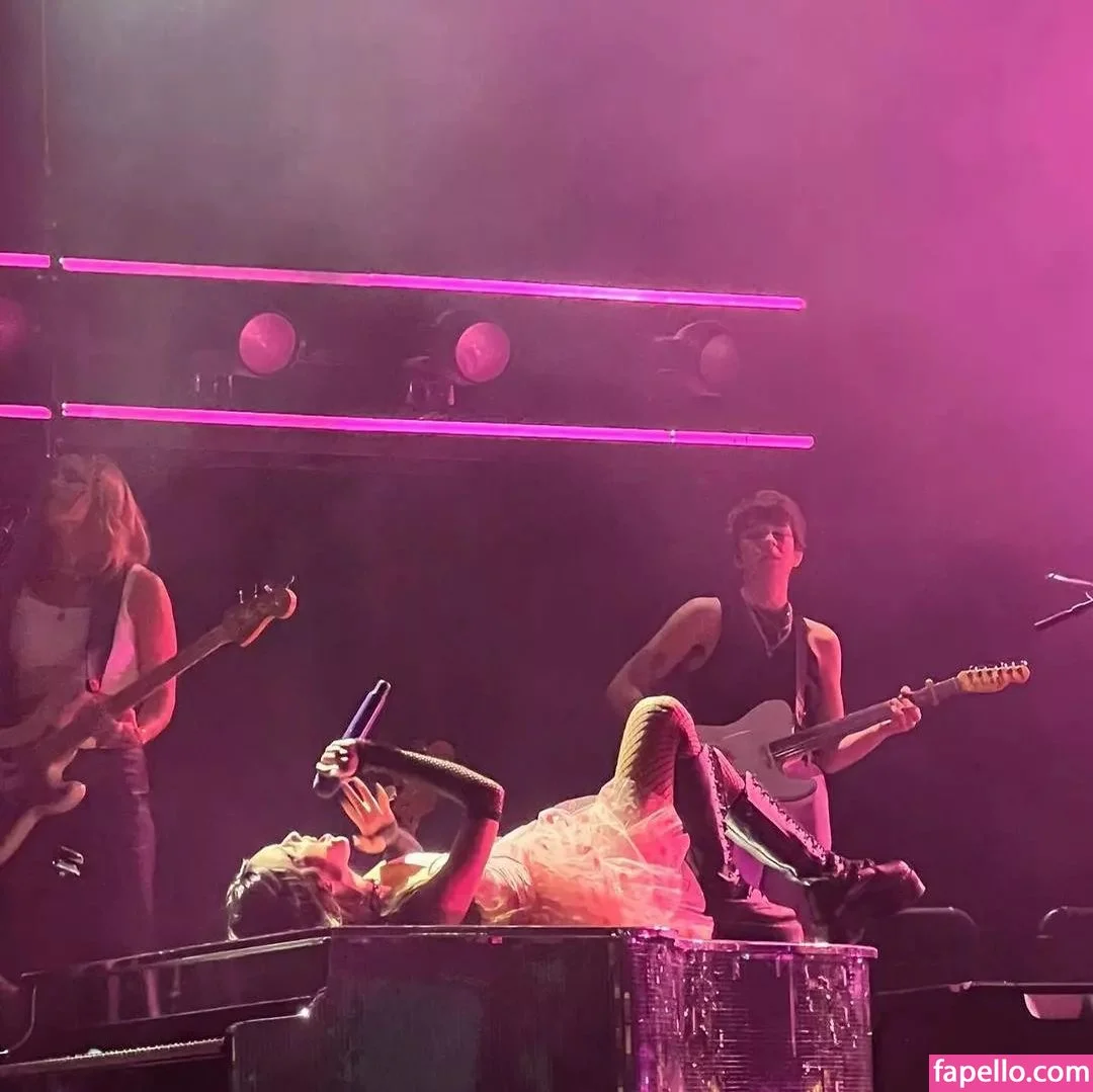 Olivia Rodrigo Onlyfans Photo Gallery 