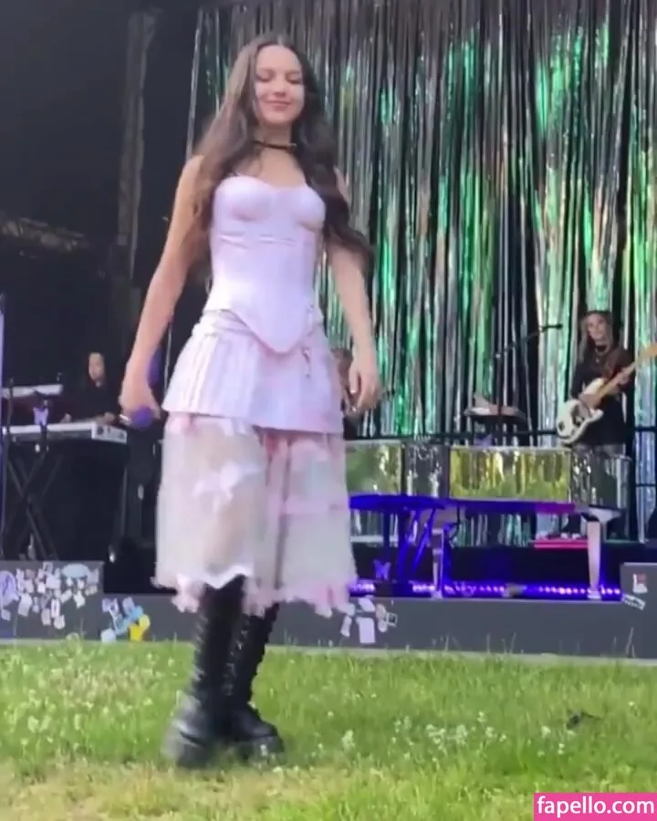 Olivia Rodrigo Onlyfans Photo Gallery 