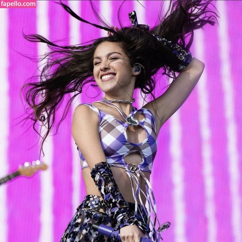 Olivia Rodrigo Onlyfans Photo Gallery 