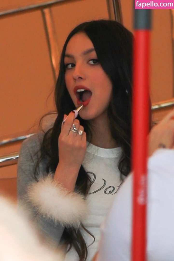 Olivia Rodrigo Onlyfans Photo Gallery 